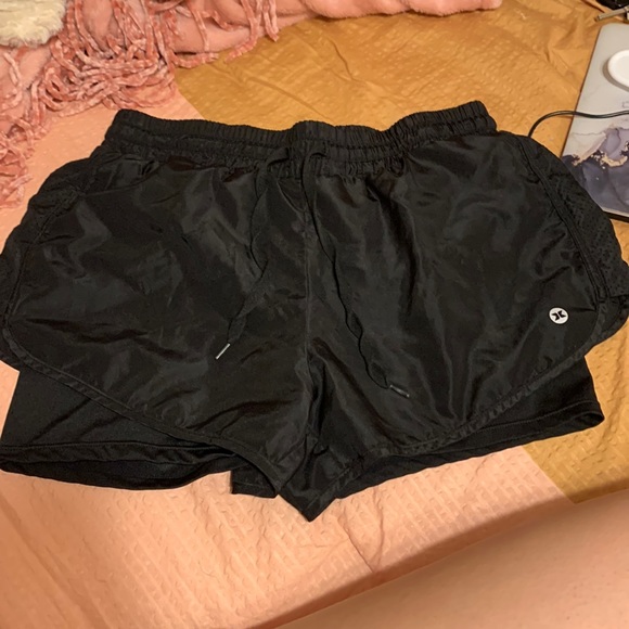 Athletic shorts - Picture 1 of 2